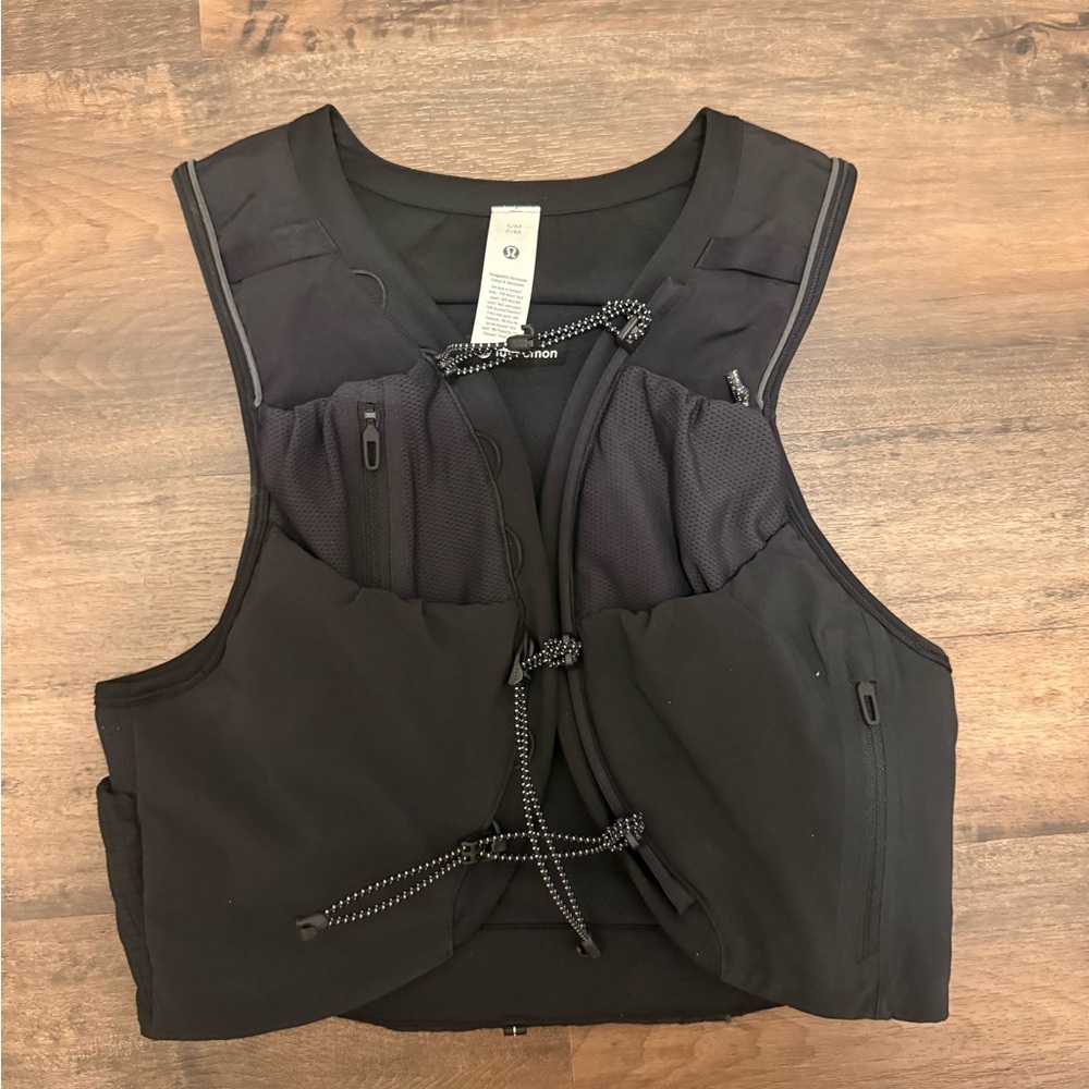 Lululemon Black Running Vest with Pockets NEW without tags
